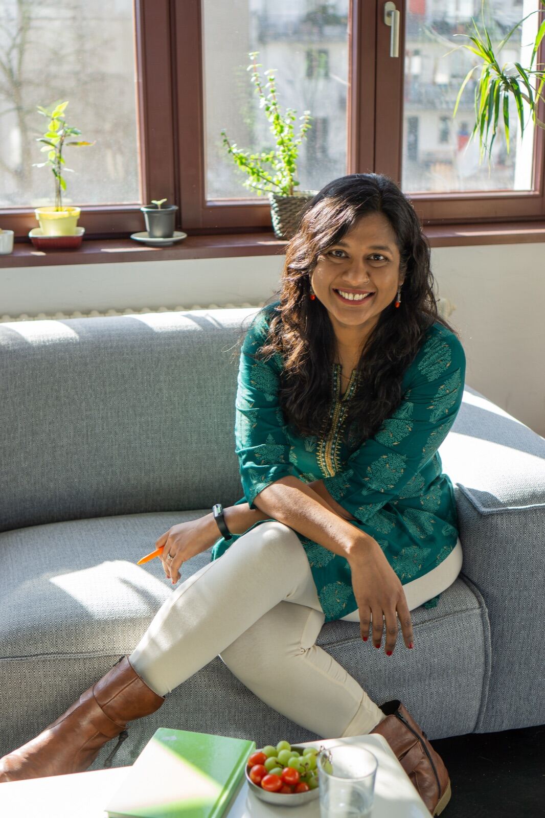 Relaxed business portrait on a sofa